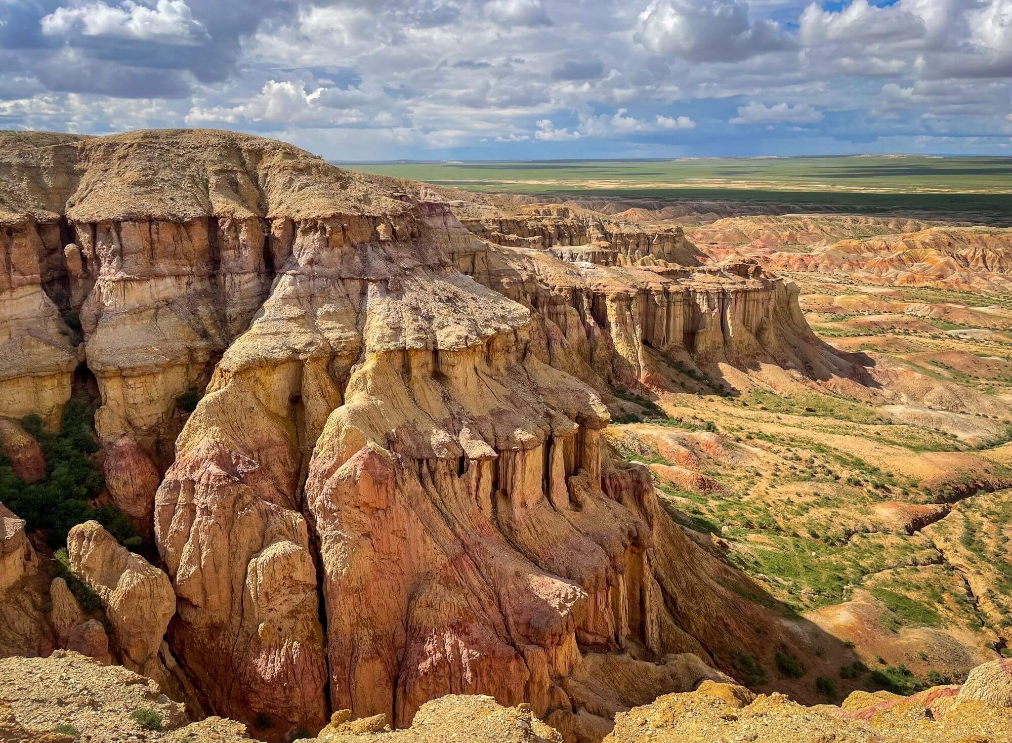 Sagaan Suvarga, biała stupa, kanion, przestrzeń