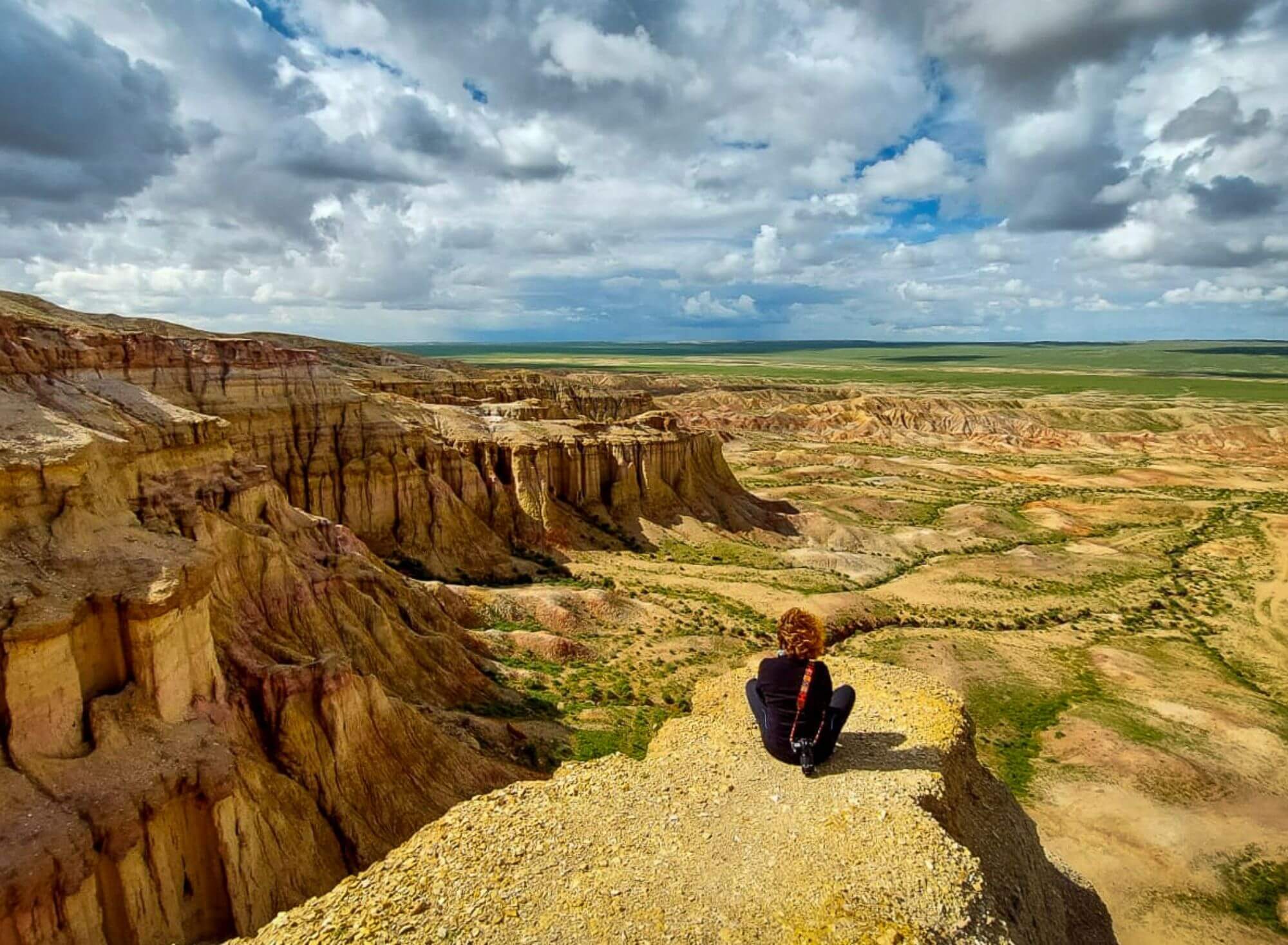 Mongolia, Sagaan Suvarga, biała stupa, kanion, przestrzeń