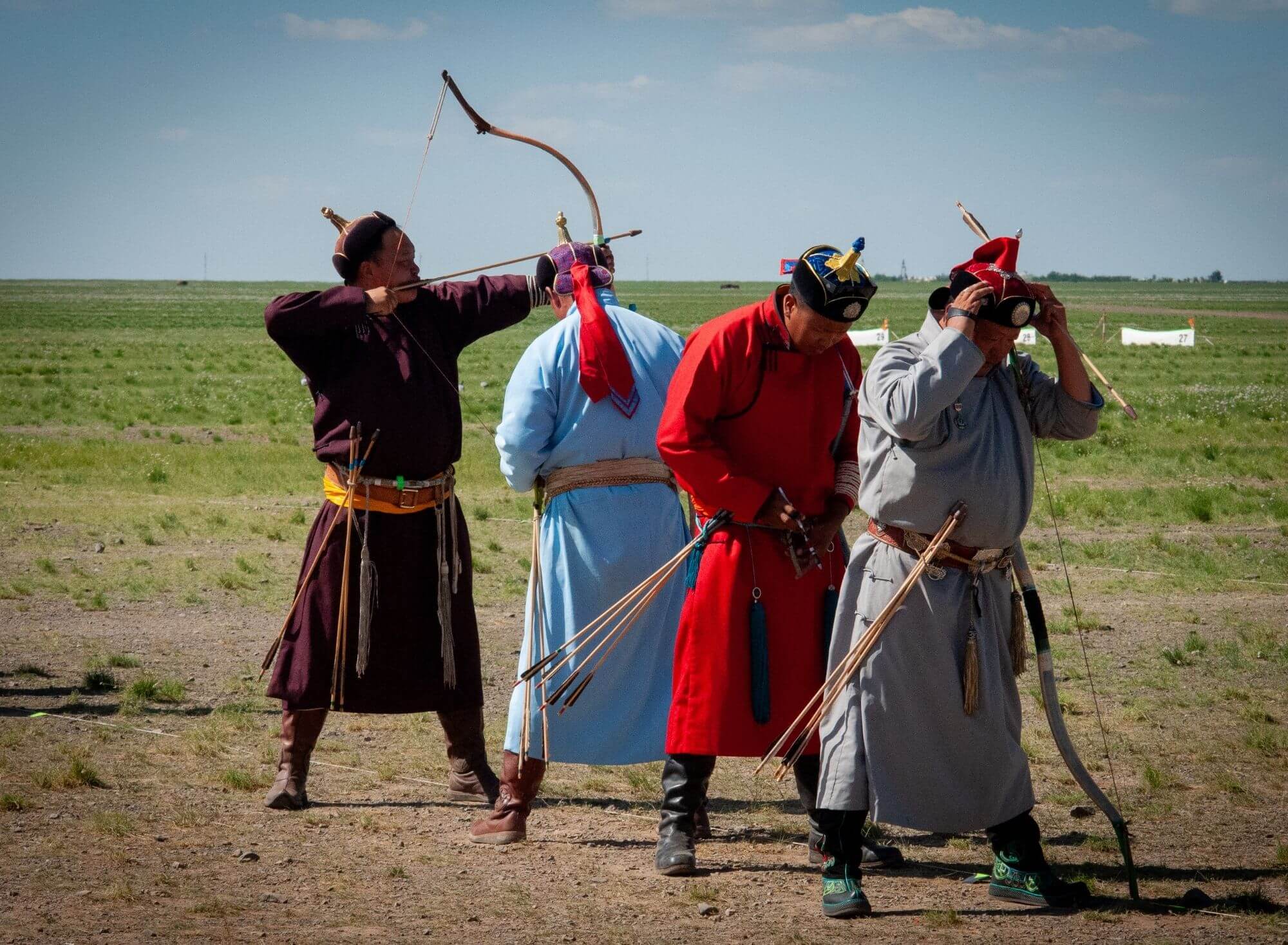 Mongolia, łucznicy, łucznictwo, łuk