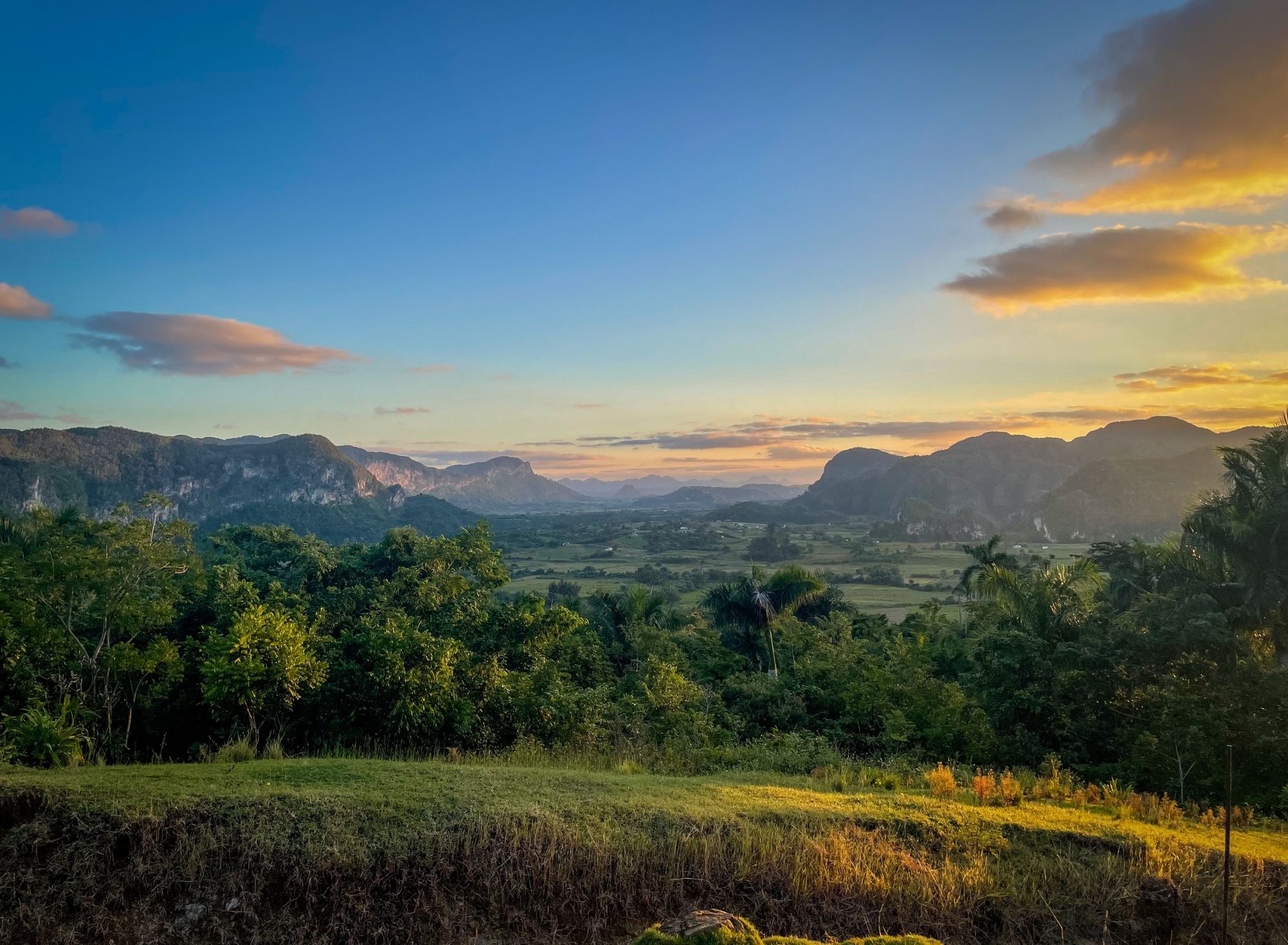 Kuba, Viniales, góry, widok, dolina Vinales, pocztówka, wyspa