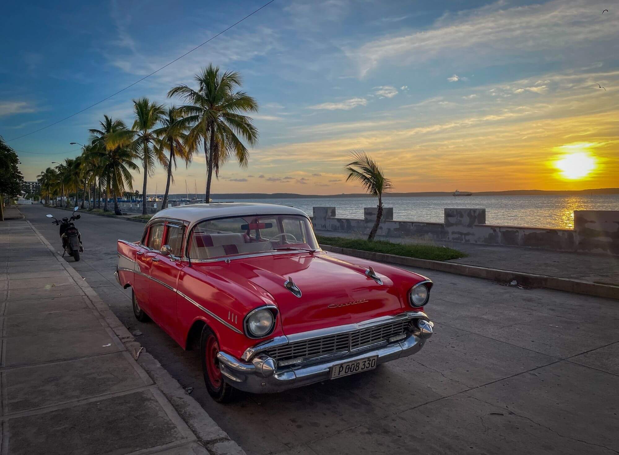 Cienfuegos, zachód słońca, samochód, klasyk, malecon, Kuba